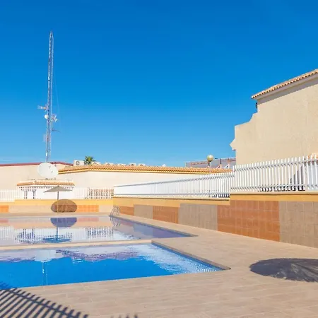Blue Serena - Floor Overlooking The Nature Holiday home *
